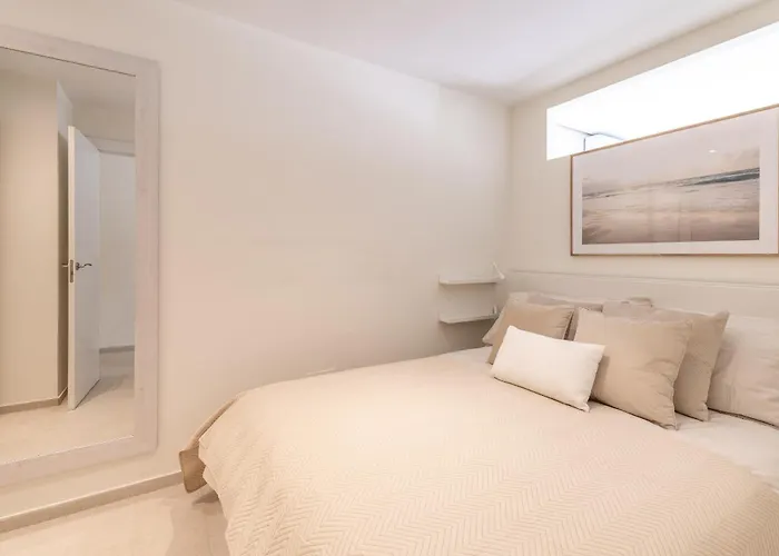 Appartement Ar4 Cosy, One-bed With Sea Views *